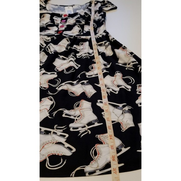 MODCLOTH RETROLICIOUS Vintage Style Medium ICE SKATES DRESS Black/White/Red NWT - Picture 12 of 12